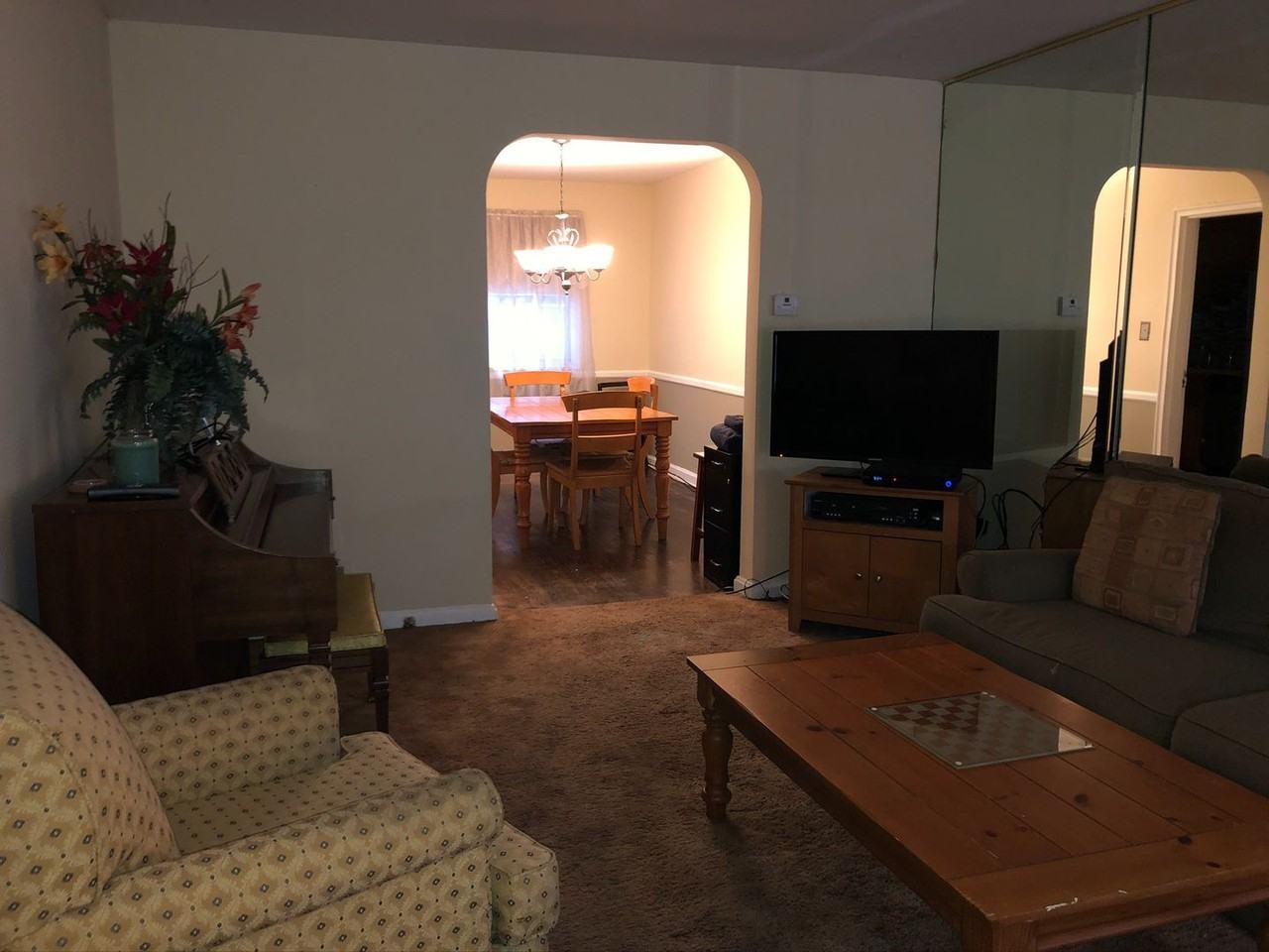 1036 Cooks Ln - Photo 3 of 15