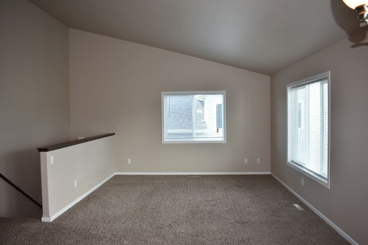 1341 12th St W - Photo 6 of 6