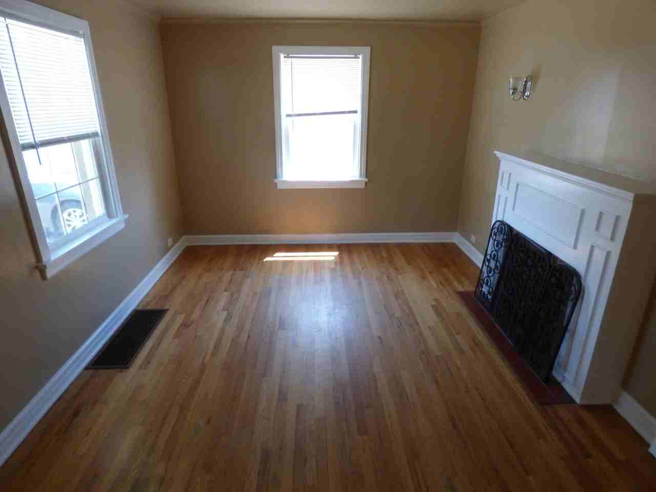 4915 Fillmore St - Photo 4 of 22