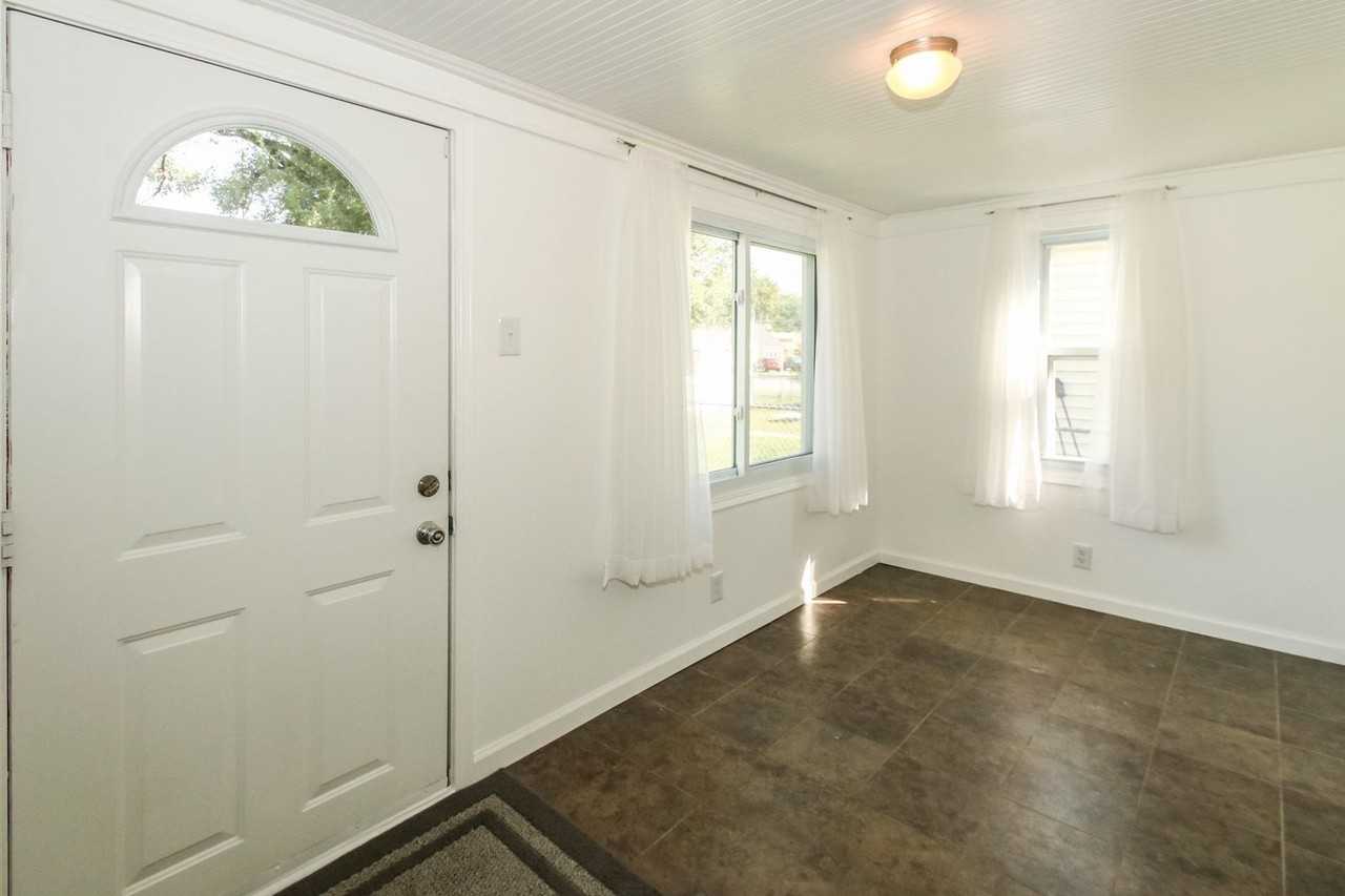 1723 Broad Ripple Ave - Photo 2 of 23