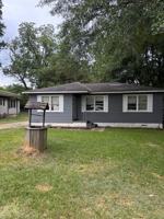 featured image of 142 Dexter Ave