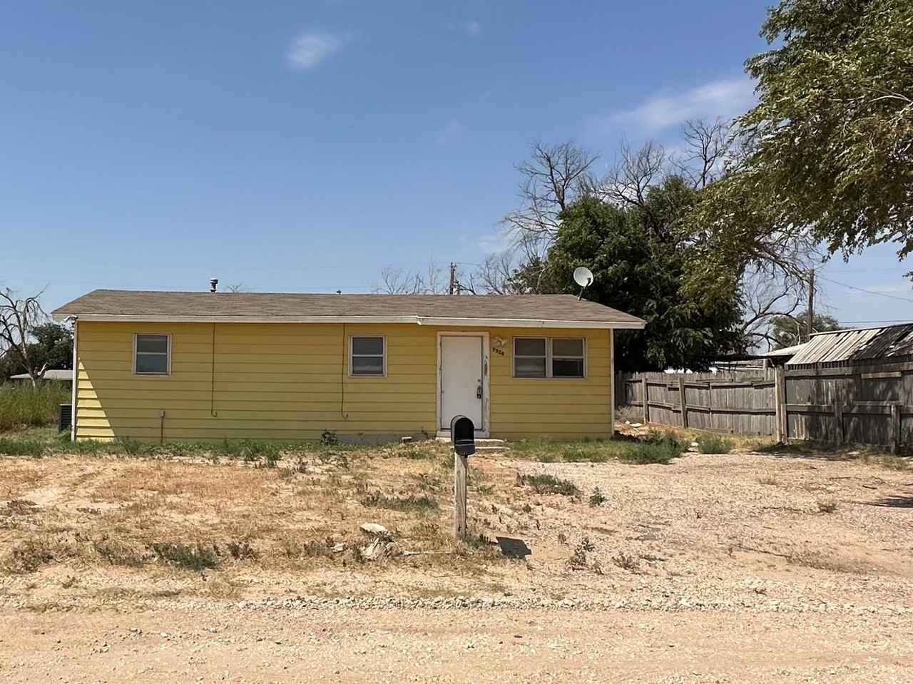 7324 26th St - Photo 2 of 8