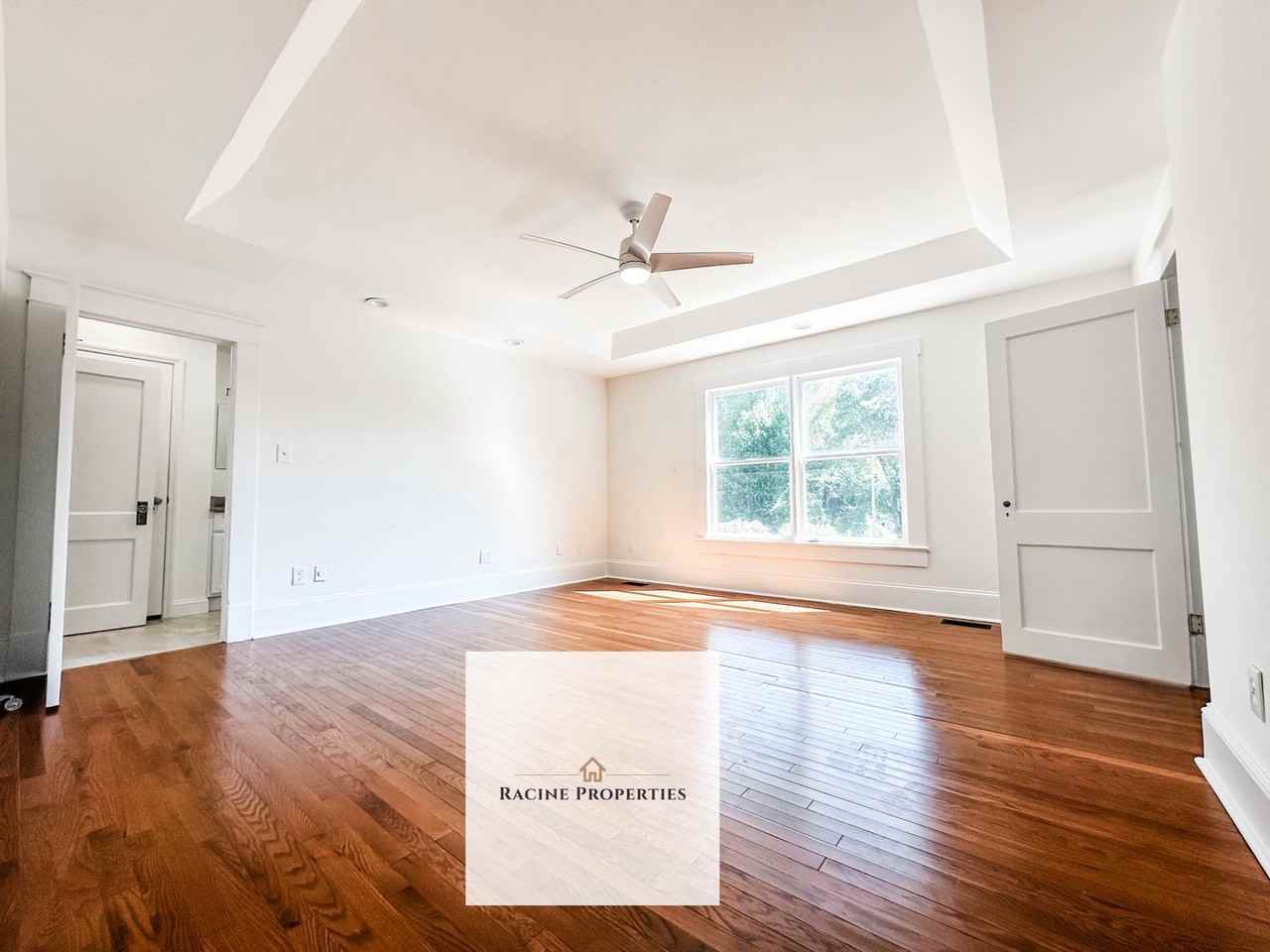 250 E Georgia St - Photo 6 of 22