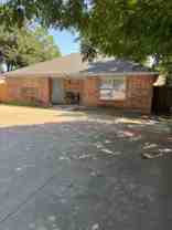 523 Oakwood - Photo 1 of 1