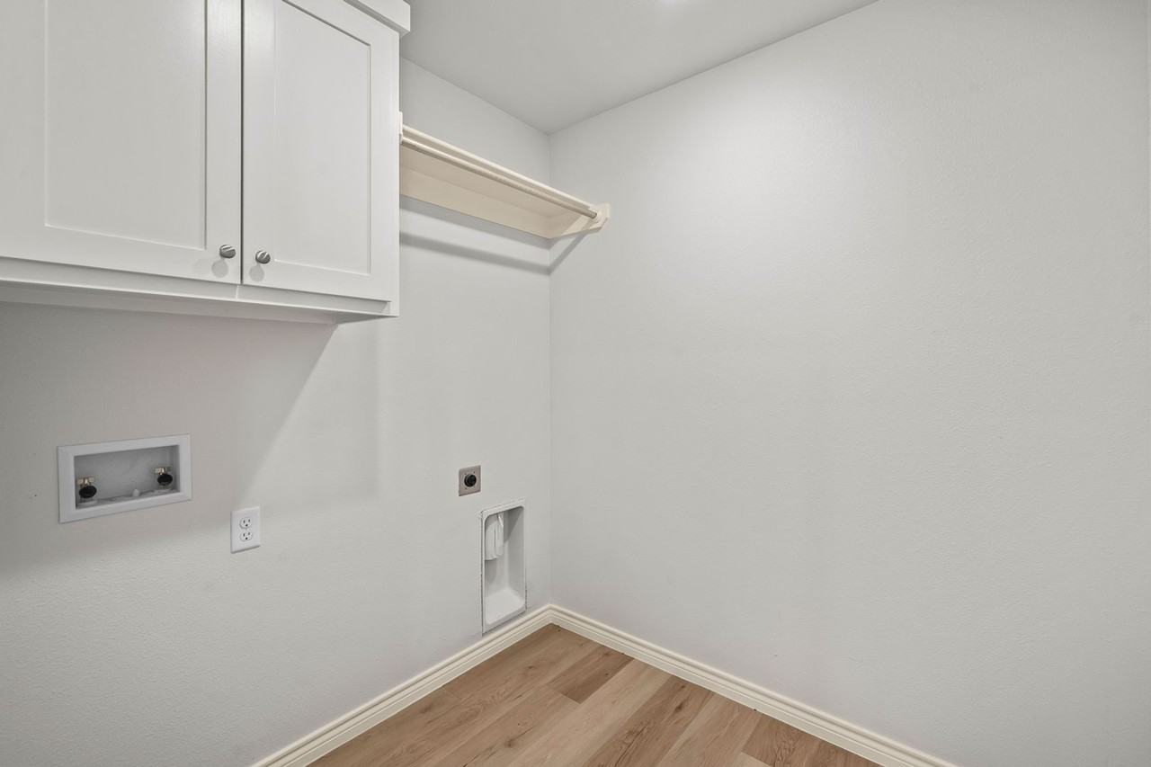 10715 N County Road 2800 #B - Photo 3 of 36