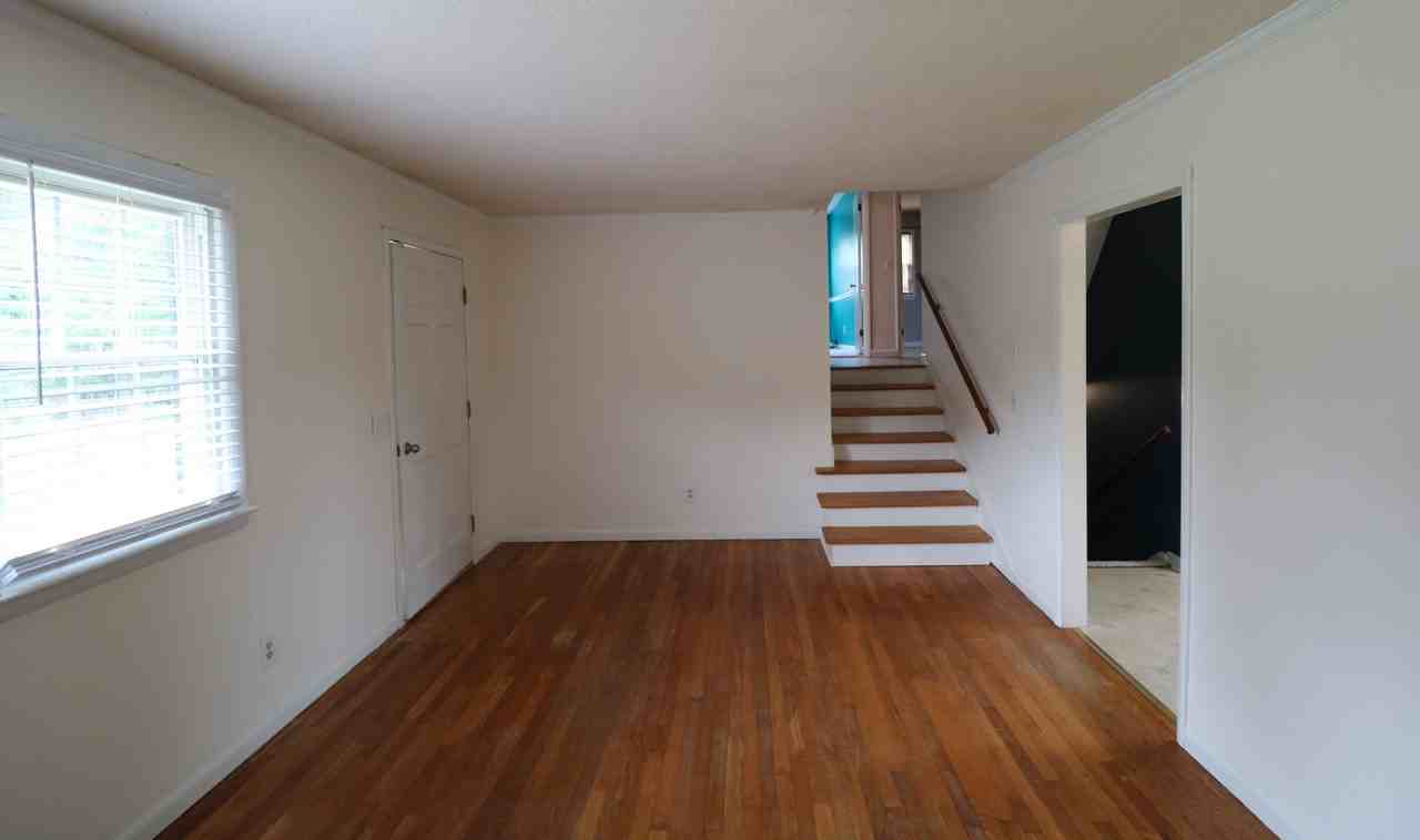 120 Sunnybrook Ct - Photo 2 of 18