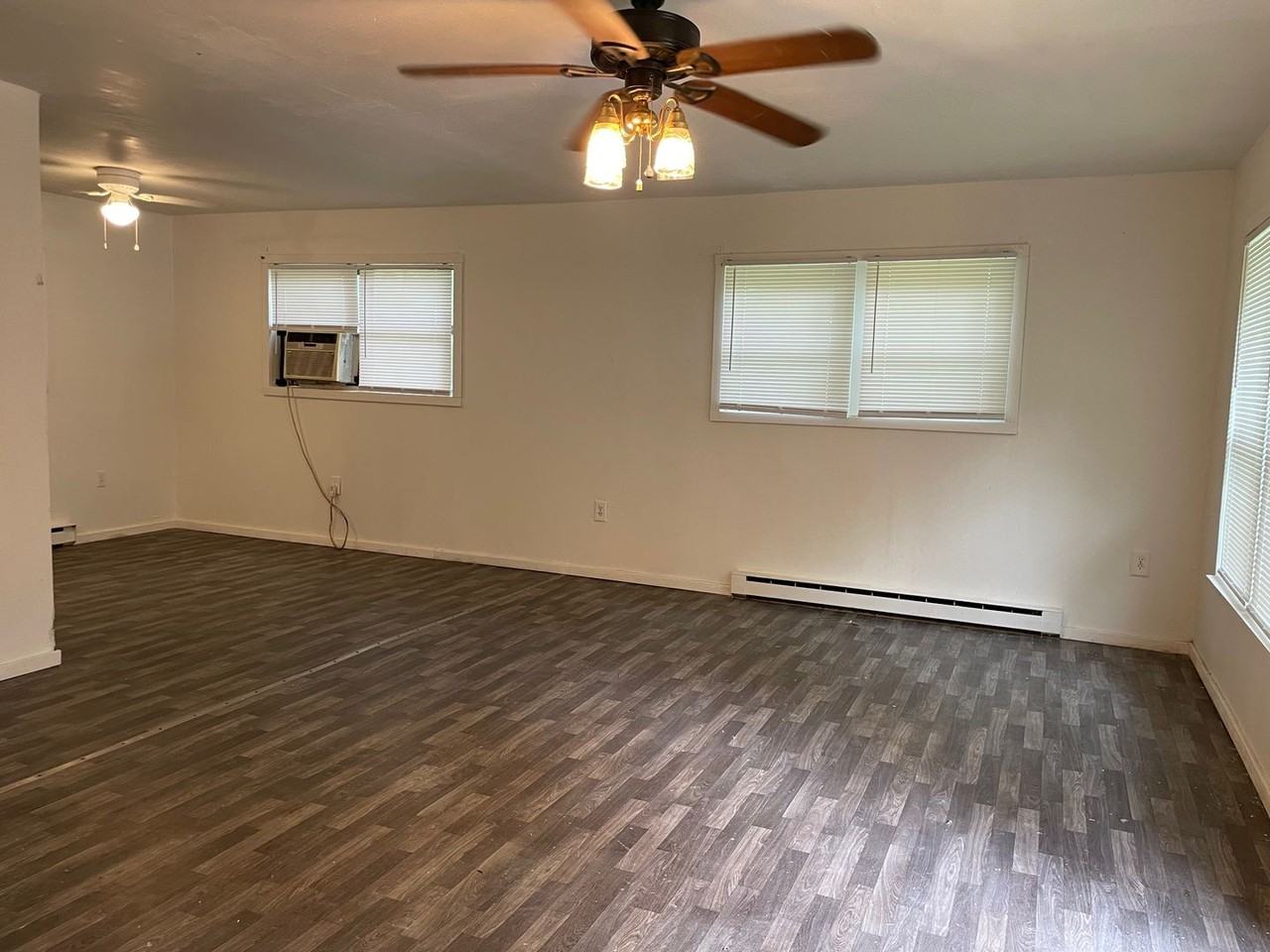 327 Wyatt Rd - Photo 2 of 20