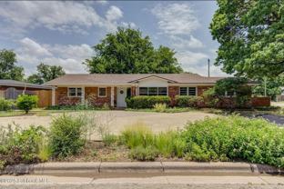 4013 48th St - Photo 1 of 1