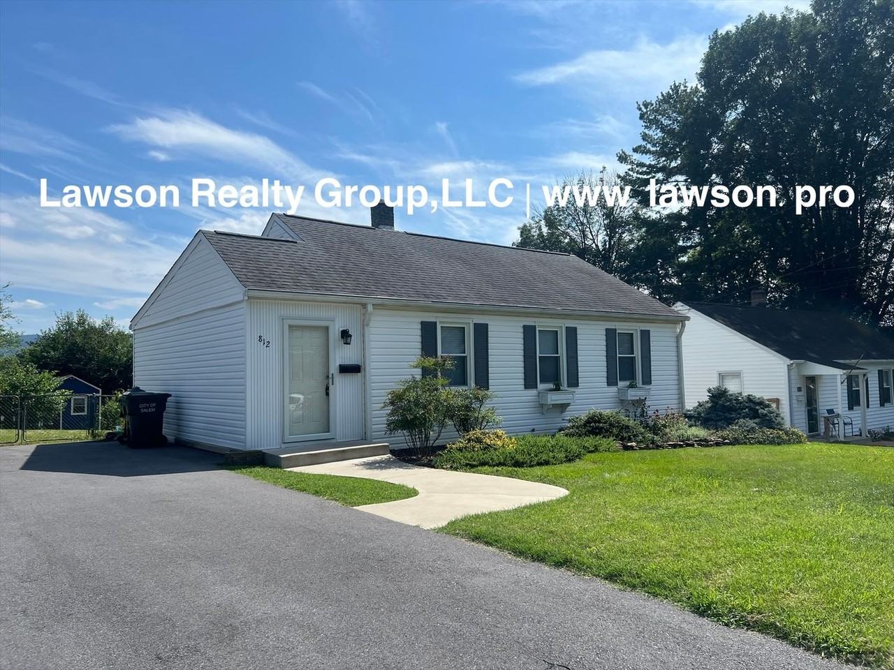 812 Marston St - Photo 2 of 31