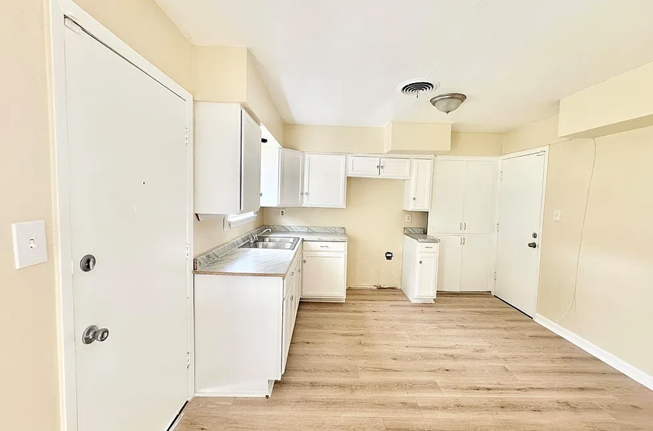 502 S 13th St - Photo 3 of 19