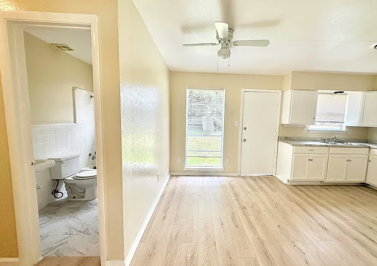 502 S 13th St - Photo 4 of 19