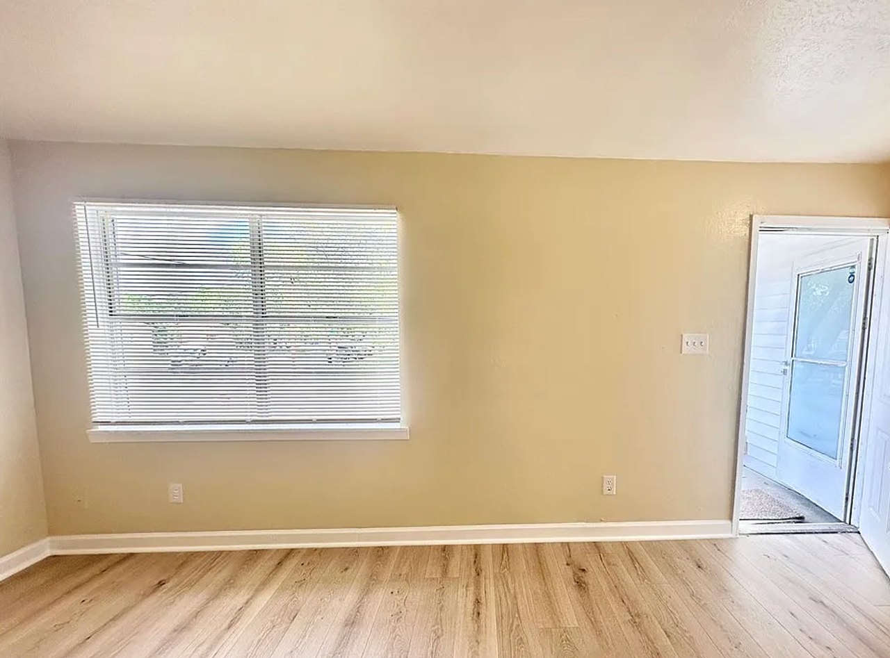 502 S 13th St - Photo 5 of 19