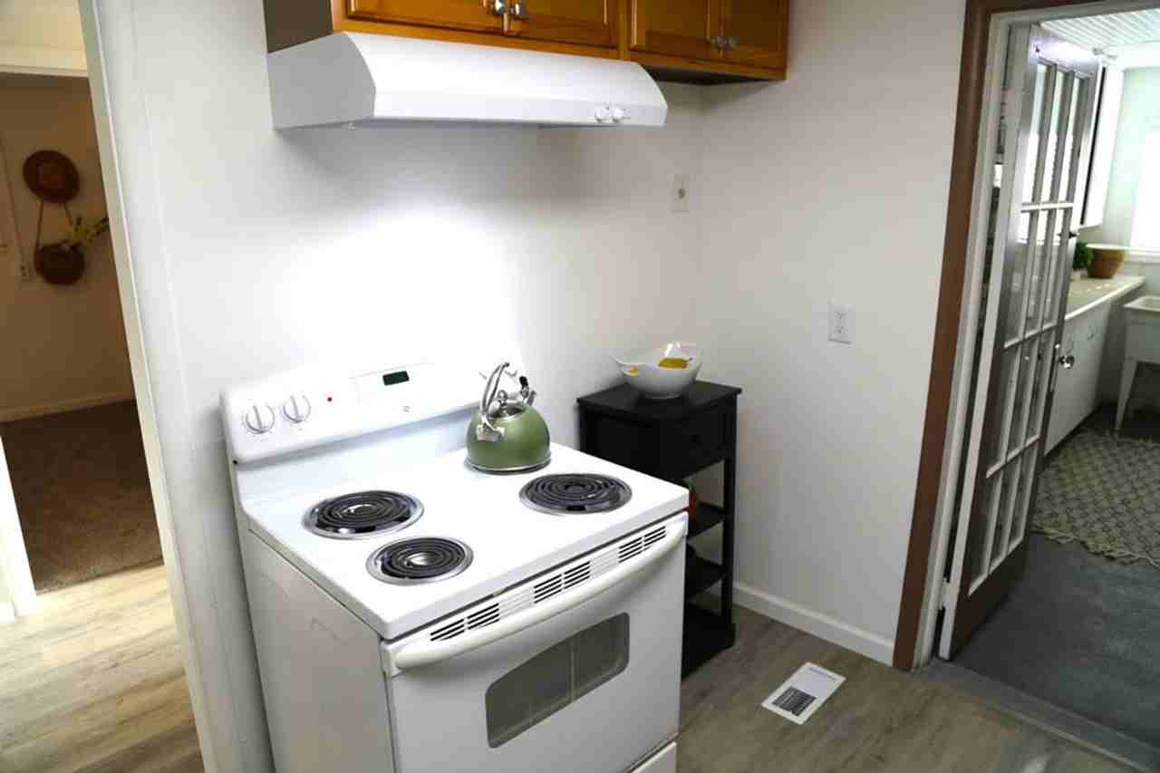 2610 Sw 3rd St - Photo 7 of 19