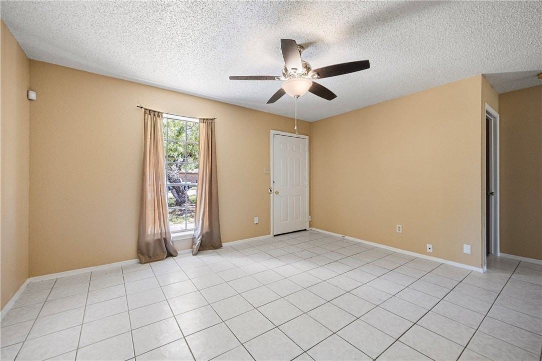 2425 Manitoba Drive - Photo 3 of 24