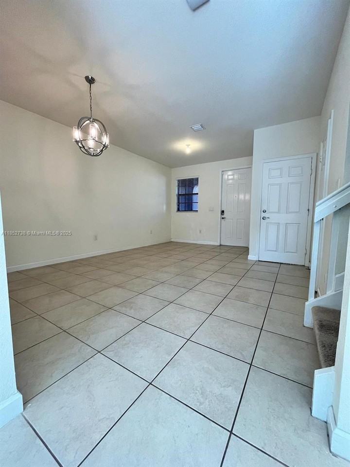 159 Se 33rd Ter - Photo 7 of 8