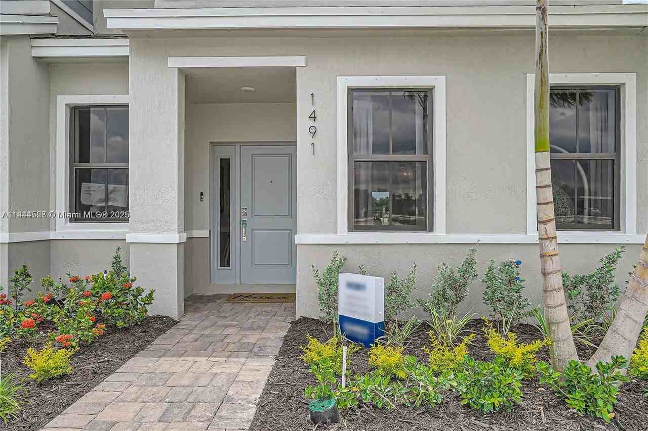 409 Ne 12th St - Photo 2 of 8