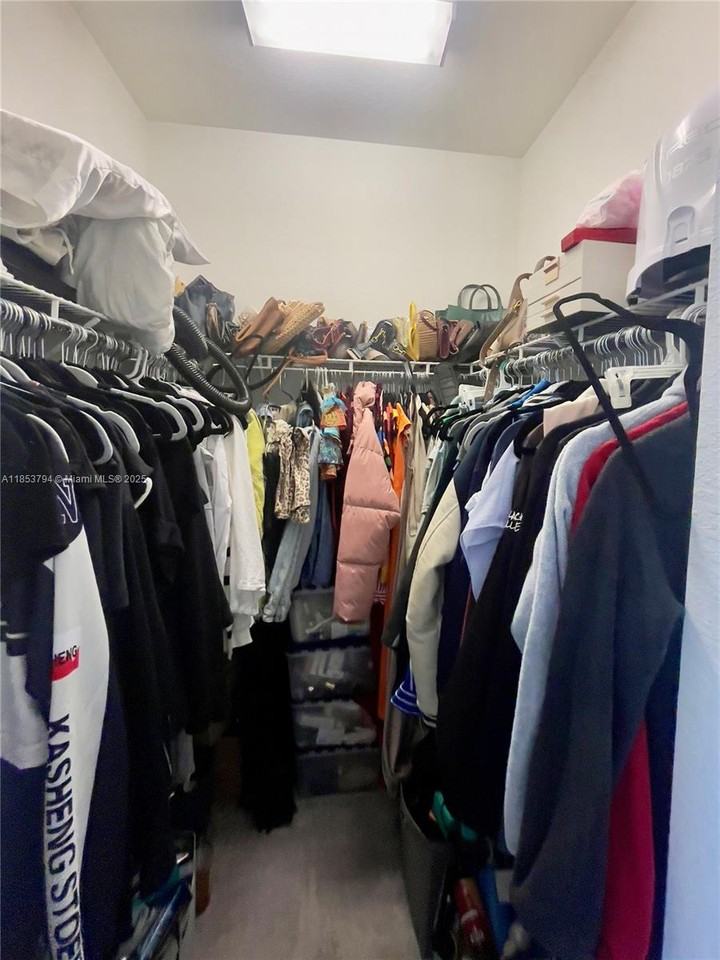 10005 Sw 228th Ter - Photo 2 of 8