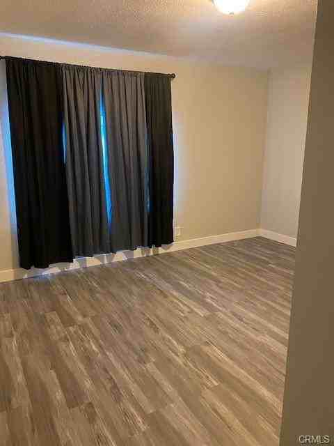 10406 Orion Ave - Photo 2 of 8