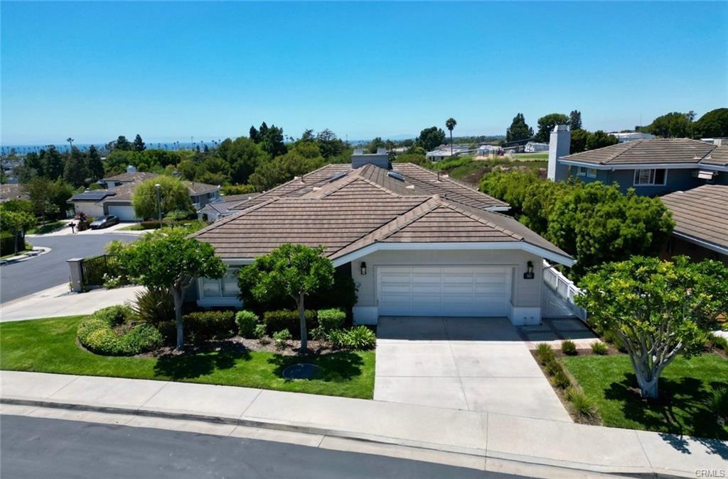 915 Gardenia Way - Photo 2 of 3