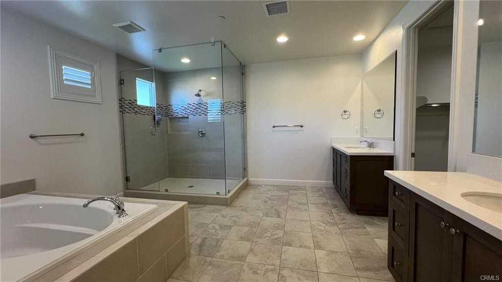 95 Zion Dr - Photo 2 of 8