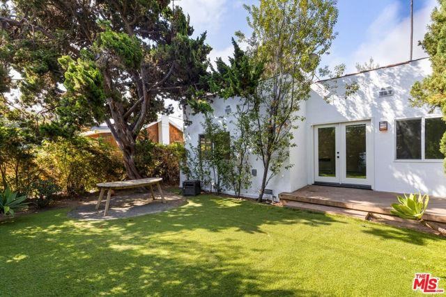 1434 24th St - Photo 2 of 8