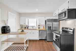 featured image of La Gloria St