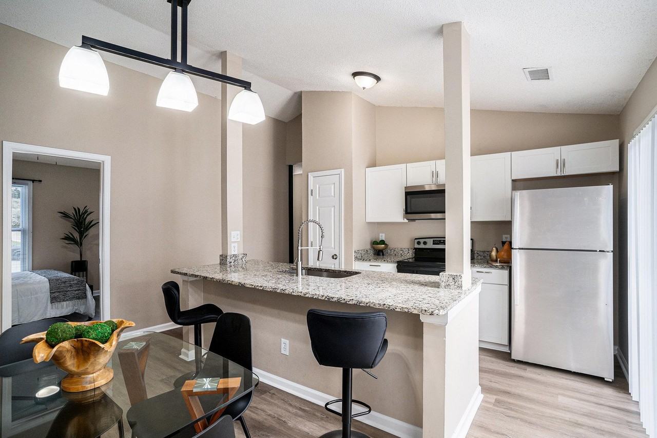 Mccrossin Cir - Photo 2 of 7