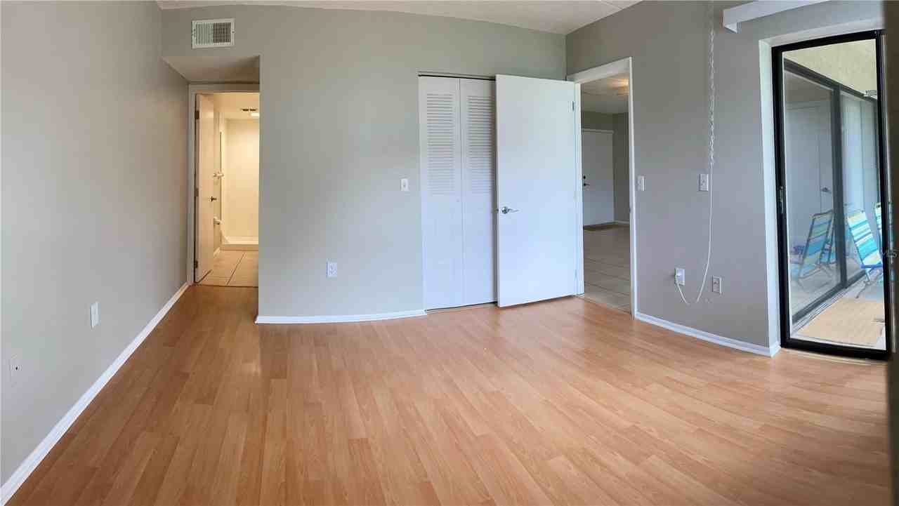 211 Meadow Lane - Photo 3 of 18