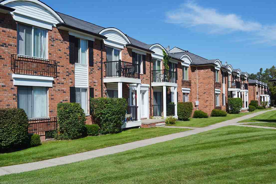 French Quarter - Southfield, MI - Photo 3 of 37