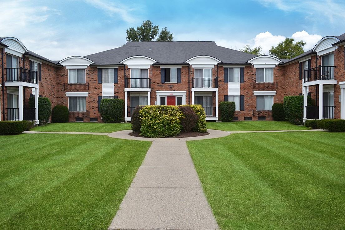 French Quarter - Southfield, MI - Photo 4 of 37