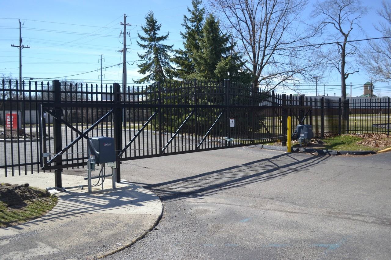 French Quarter - Southfield, MI - Photo 6 of 37