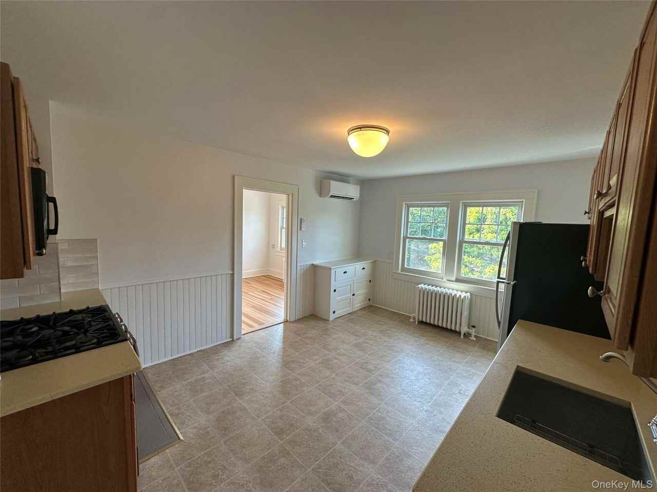 40 Smith St - Photo 4 of 14