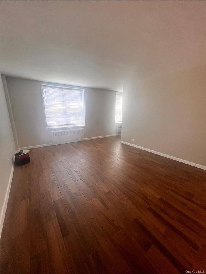 55 Austin Place - Photo 3 of 6