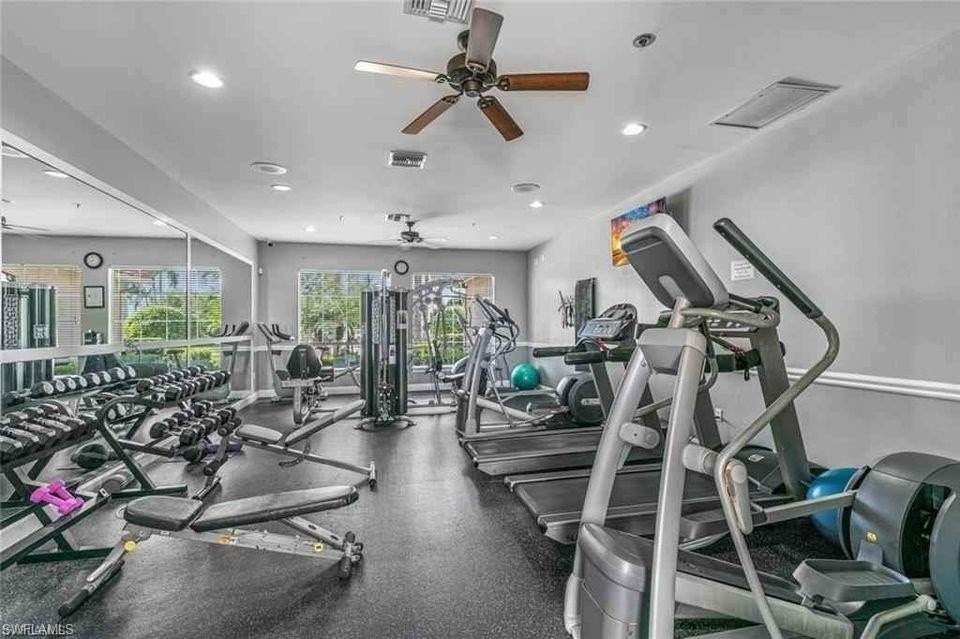 6655 Huntington Lakes Circle #204 - Photo 5 of 21