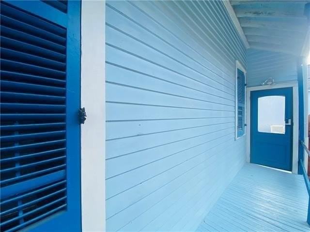 740 Mazant St - Photo 4 of 15