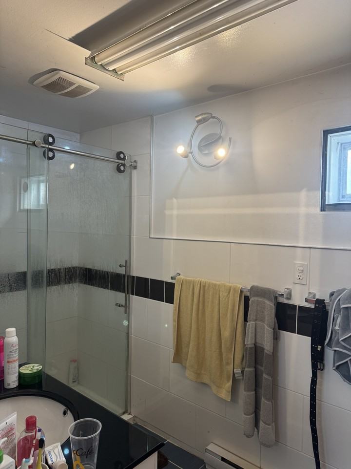 111 Rue Garneau - Photo 2 of 10