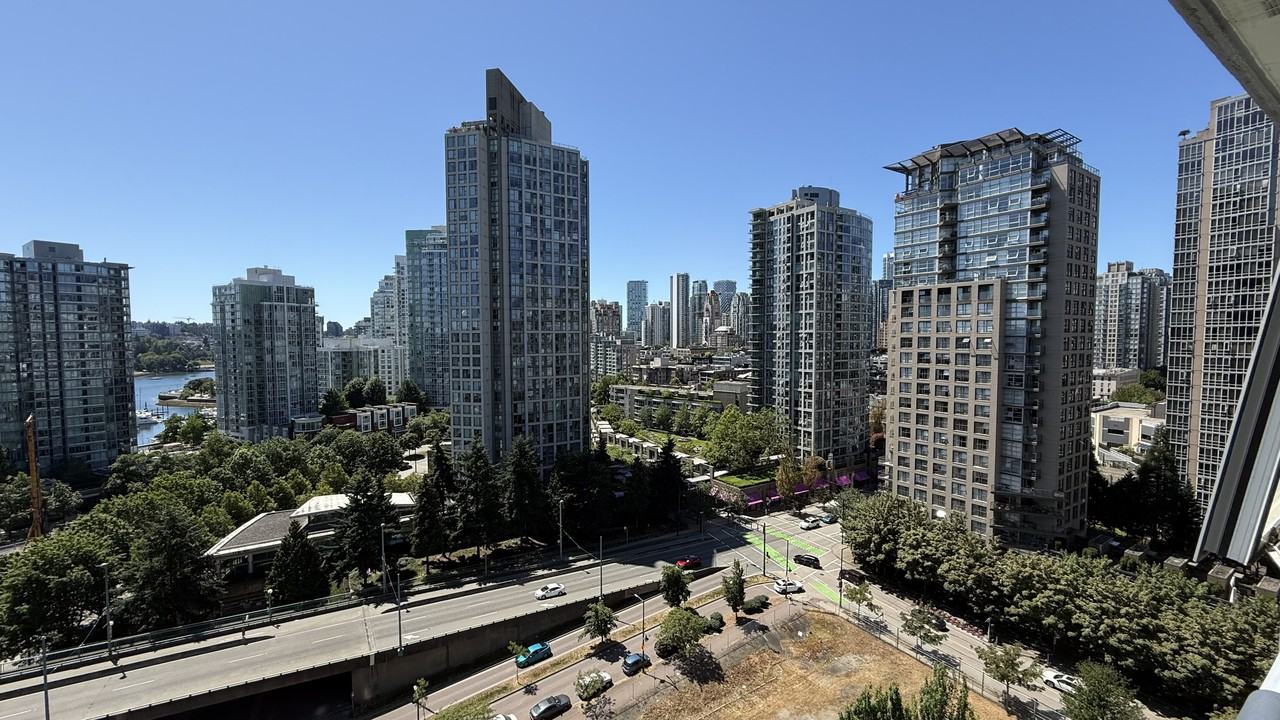 939 Expo Boulevard - Photo 8