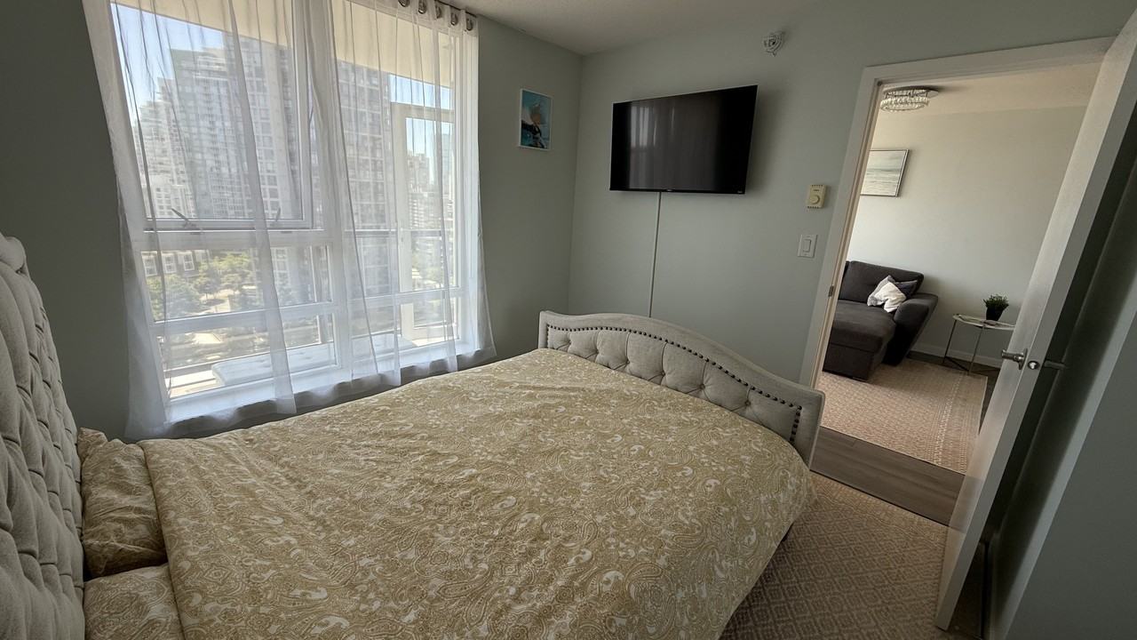 939 Expo Boulevard - Photo 18