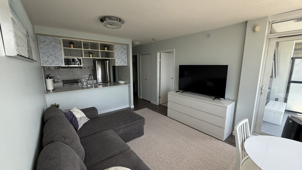 939 Expo Boulevard #1911 - Photo 4 of 35