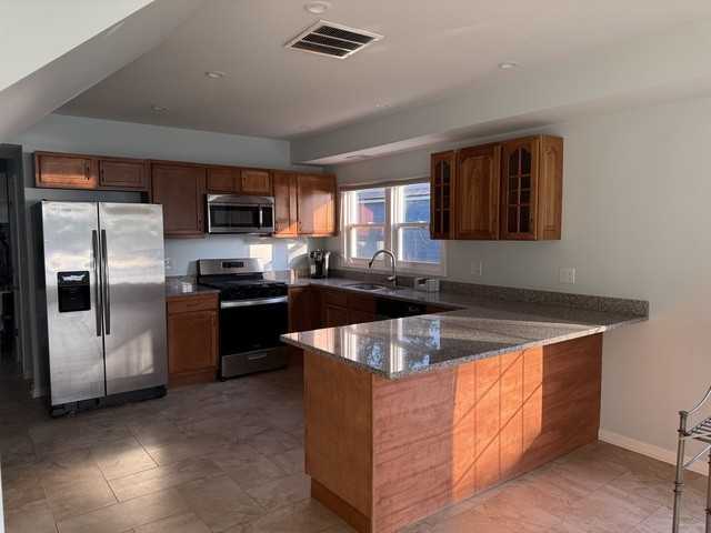 1809 North Woodlawn Park Avenue - Photo 3 of 20