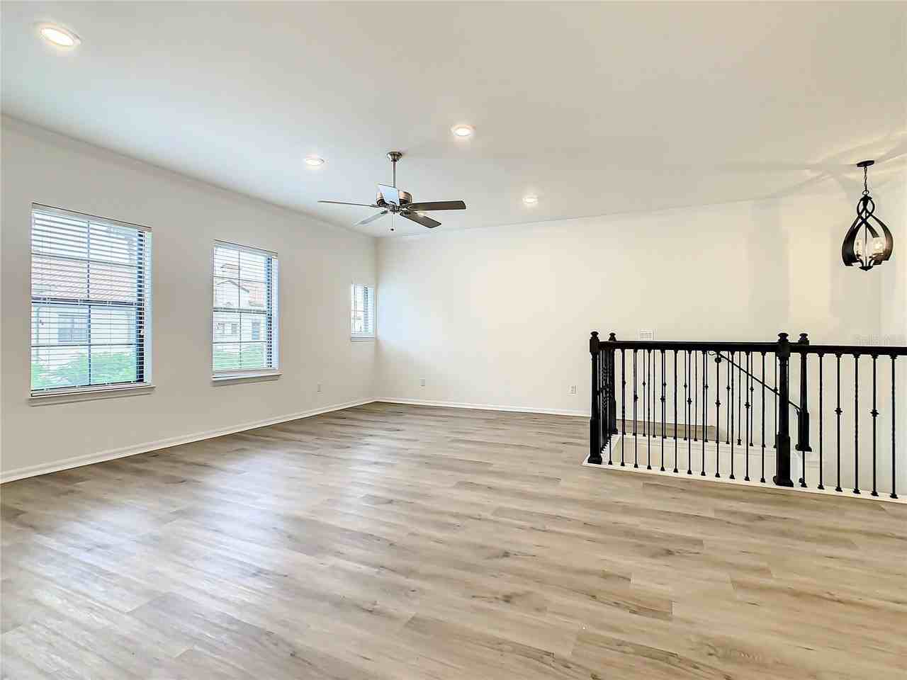 1001 Via Santae Drive - Photo 5 of 41