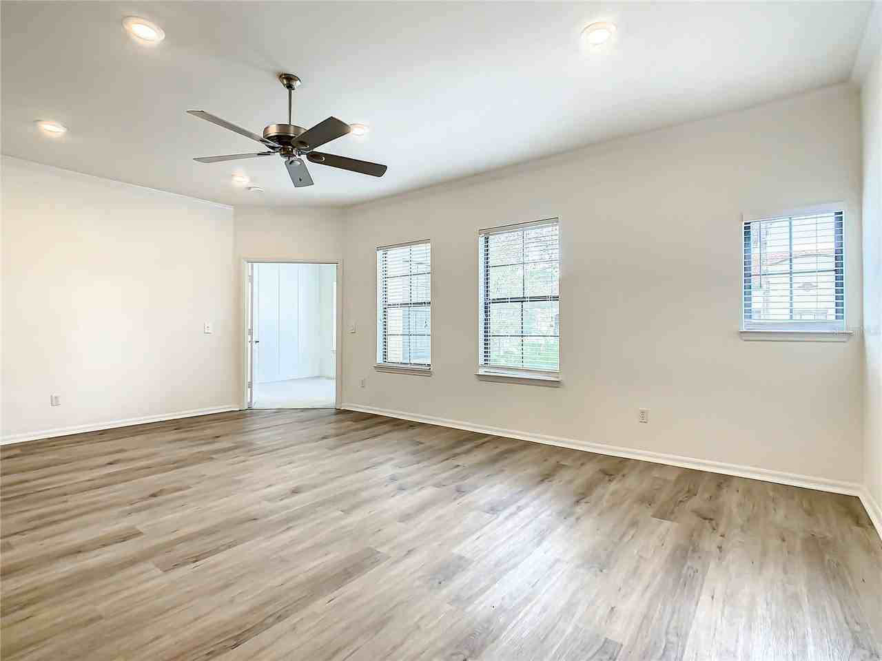 1001 Via Santae Drive - Photo 7 of 41