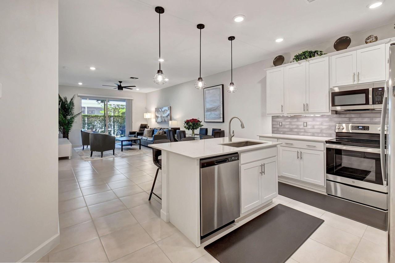 14481 Highland Center Way - Photo 3 of 50