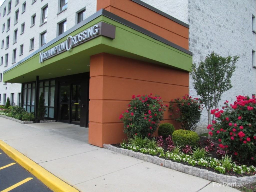 Northampton Crossing - Photo 2 of 19