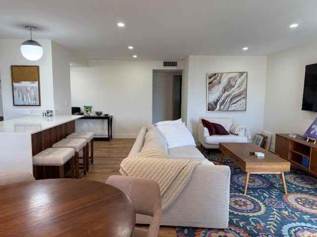 5651 Camino Del Sol 300 - Photo 4 of 17