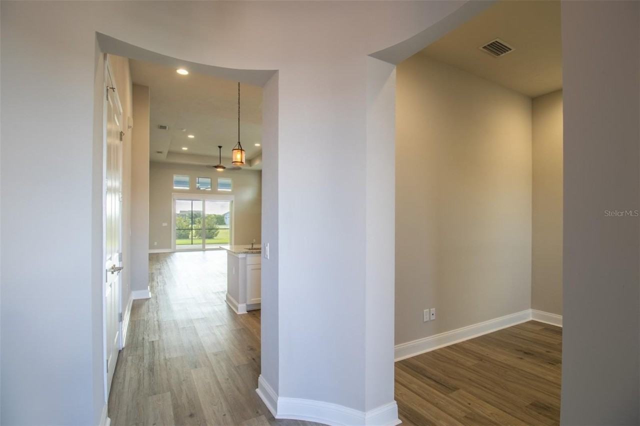 3337 Sw 120th Ter - Photo 3 of 17