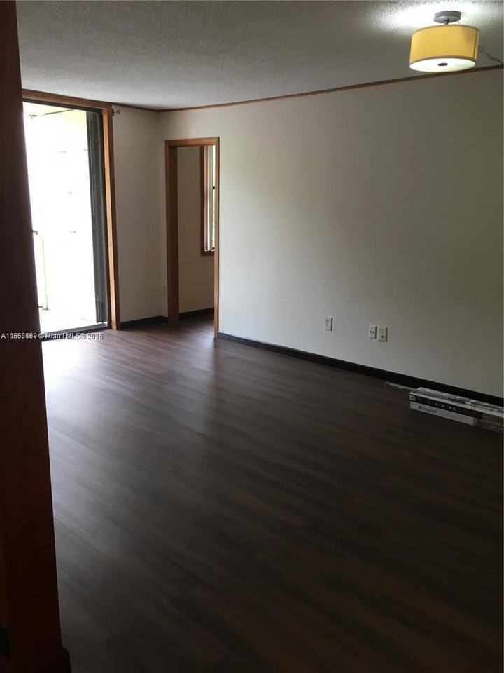 14221 Sw 88th St Apt 305c - Photo 6 of 7