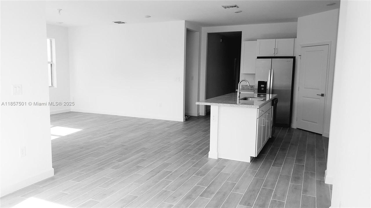 13242 Sw 270th Ter - Photo 4 of 9