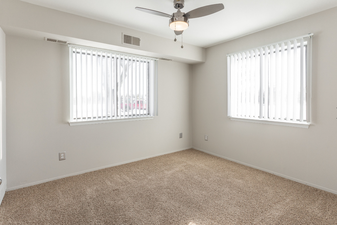 Farmington View Apartments - Photo 7 of 19