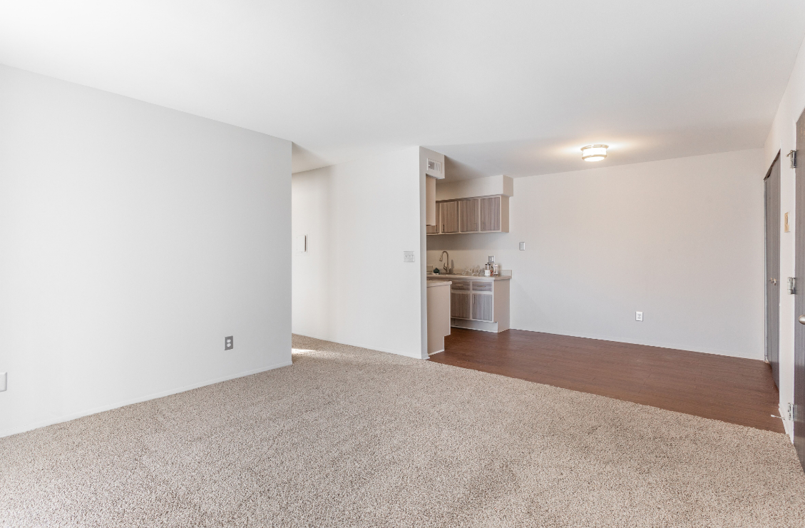 Farmington View Apartments - Photo 7 of 19